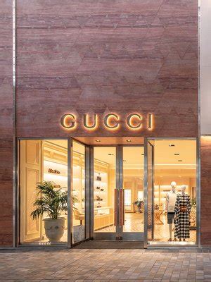 gucci outlet hawaii|gucci ala moana.